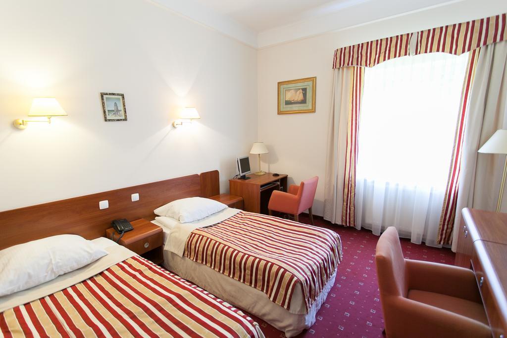 Hotel Twins II Varsó Szoba fotó