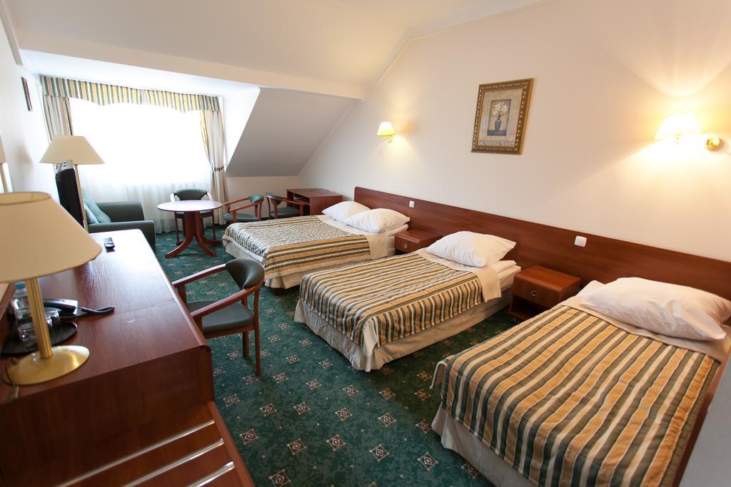 Hotel Twins II Varsó Szoba fotó