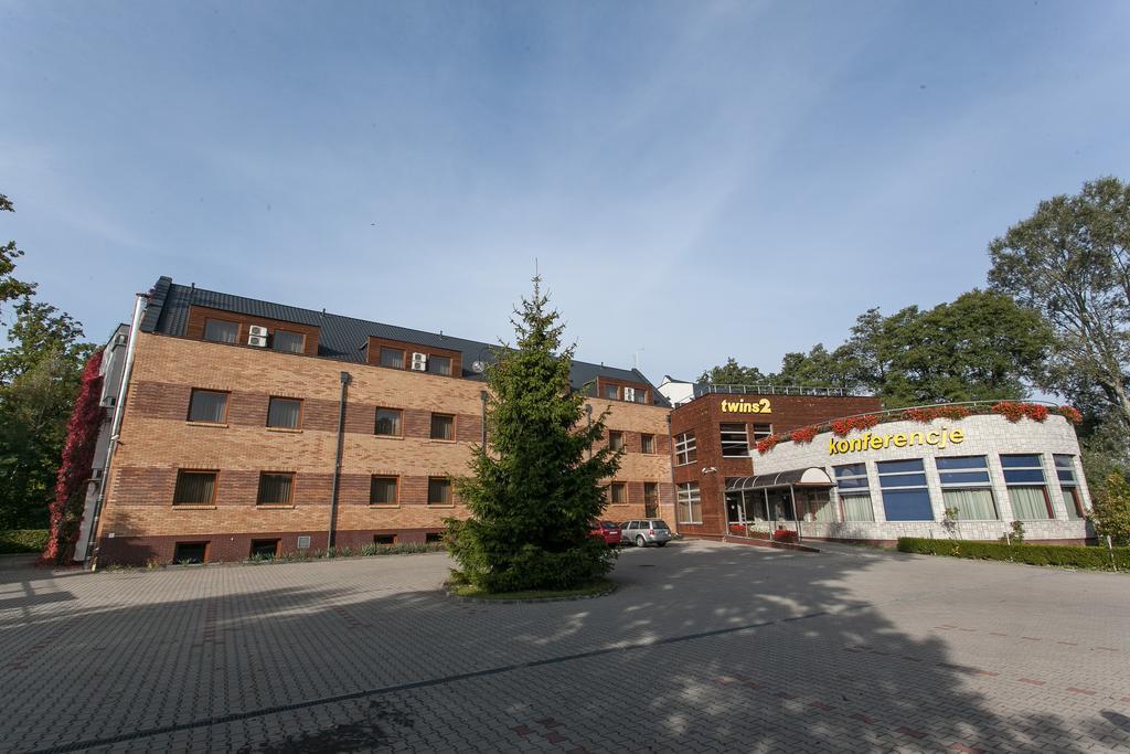 Hotel Twins II Varsó Kültér fotó