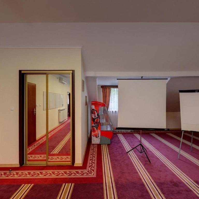 Hotel Twins II Varsó Kültér fotó